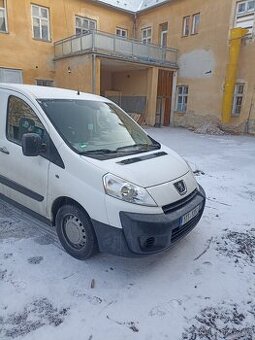 Peugeot expert 2.0hdi 100kw Rezervace