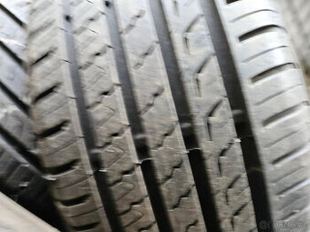 215/50R17 95Y Bravuris 5HM BARUM - 1