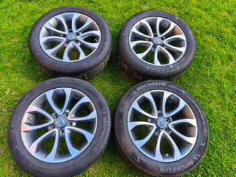 Letní sada Nissan Juke Qashqai r17 5x114,3 215/55/17