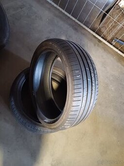 2 letní pneu 225/40R19 - 1