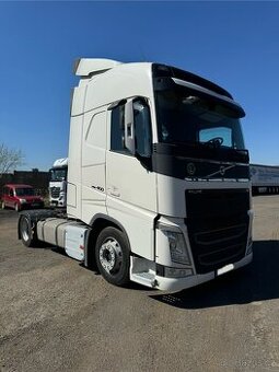 VOLVO FH 13.460 LOWDECK 2017 FULLSERVIS VOLVO