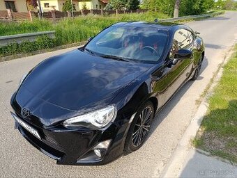 Toyota gt86 Subaru gt86