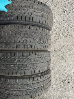 215/65/16c 109/107r Zeetex - zimní pneu 4ks dodávkové