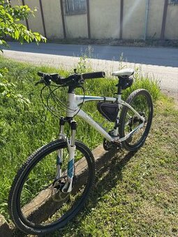 Prodám dámské horské kolo Giant, velikost M (17")