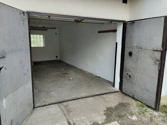 Garáž Jindřichův Hradec Sídliště u Nádraží