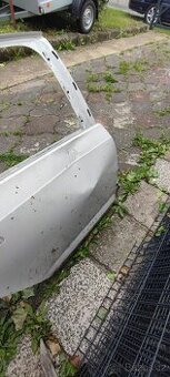 Pravé zadní dveře Octavia 3 sedan
