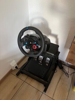 Volant s pedály a stojan Logitech G29 Driving Force