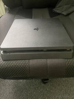 Playstation 4 Slim