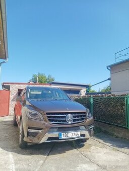 Mercedes-benz ml 350 225kw 2012.