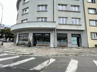 Pronájem křesla v exkluzivním barber shopu – centrum Hradce