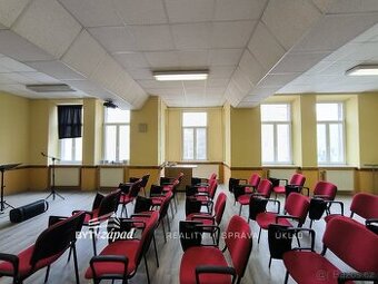Pronájem, komerční prostory,  140 m² - Plzeň - Jižní Předměs - 1