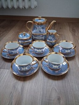 Porcelánová kávová souprava s modrým a zlacený dekorem