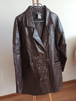 Nový pravȳ kožený kabát XXL