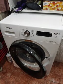 Pračka Whirlpool