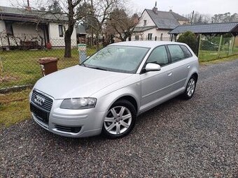 Krásná Audi A3 1.6 MPI 138345km Tempomat
