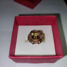 desítky let starý zlatý prsten