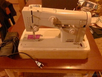 Šicí stroj Višnja Bagat