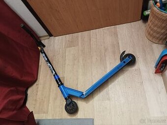 Koloběžka oxelo z decathlonu