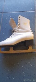 Damske zimní brusle