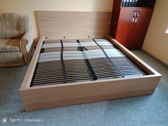 Prodám manželskou postel