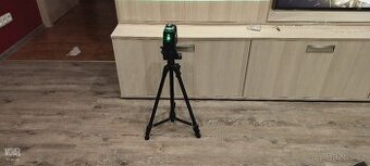 Křížový laser 360°