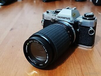 OLYMPUS OM-10 (Clubman MC Auto Zoom 80-200mm) - 1979