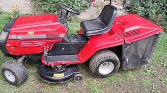 Zahradní traktůrek MTD