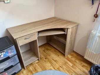 Dětský psací stůl