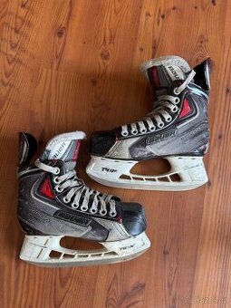 Lední brusle Bauer 35