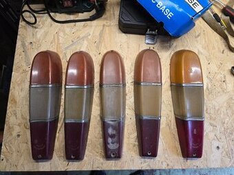 Tatra 603 zadní kryt světla