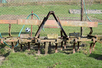 Kultivátor, šířka 2,2 m