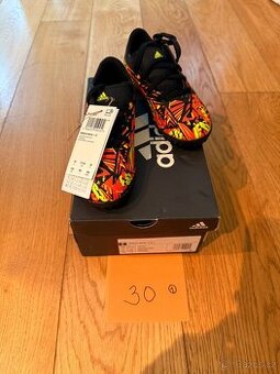 Prodám více párů dětských bot po synovi.