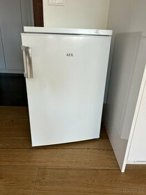 Prodám mrazák AEG ATB48 šuplíková bílá