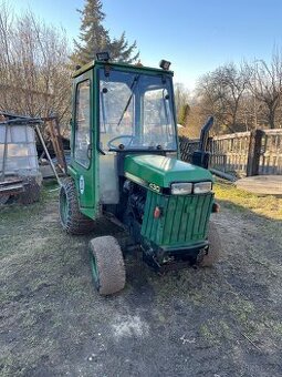 John deere 430 zahradní traktor