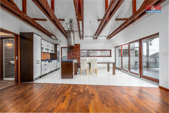 Prodej rodinného domu, 272 m², Jeneč, ul. Západní