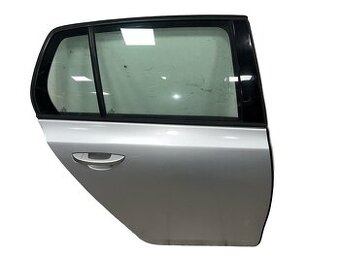 Pravé zadní dveře stříbrná metalíza VW Golf 6 hatchback 2011
