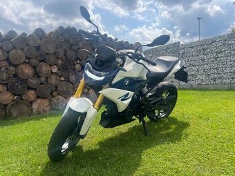 BMW g310r