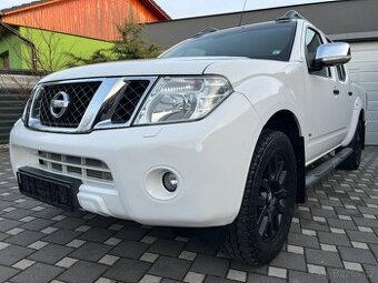Nissan Navara 3.0 Dci V6 170kw, 4x4, automat, kůže,