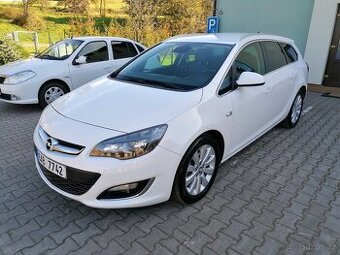Opel Astra J 1,7cdti 81kw 2013,plny servis Opel bez investic