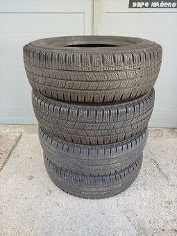 Zimní pneu 215/70 R15