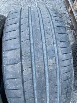 Pneumatiky 285/40/21R - 1