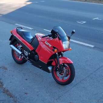 Kawasaki gpx 600r - 1