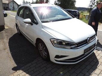 Golf Sportsvan HL 1,5 TSI EVO 7 DSG. Rok výroby 2020. STK do
