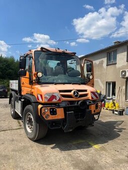 Mercedes Benz Unimog U423