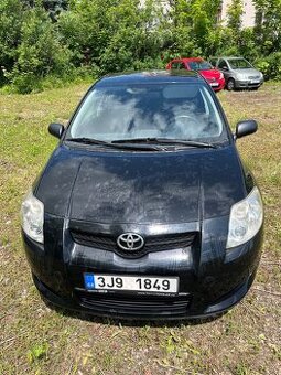 Auris 1.33i