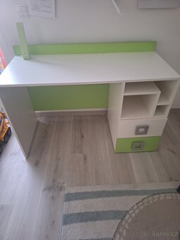 Dětský psací stůl za odvoz