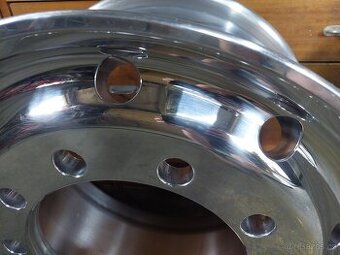 Alu disky 22,5×11,75 – nové, 8495 Kč/ks
