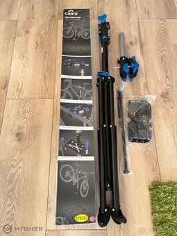 Stojan na opravu kol Crivit