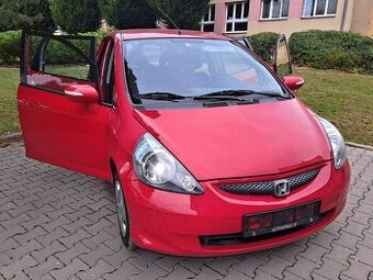 HONDA JAZZ 1.3i LS 61kW DSi KLIMA, NOVÁ STK, 2x KOLA L/Z