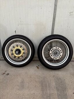 Motárdová kola KTM